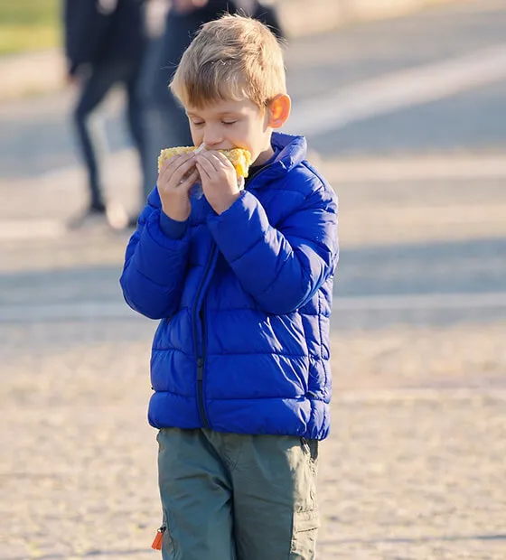 Eating corn as food, using corn as the material of silicone leather. Eating corn as food, using corn as the material of silicone leather.